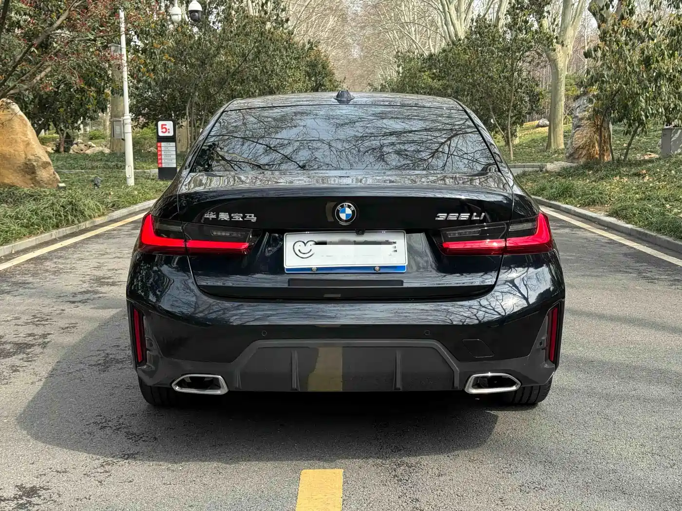 BMW 3 SERIES