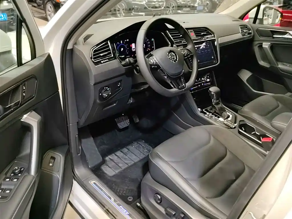VOLKSWAGEN TIGUAN L NEW ENERGY