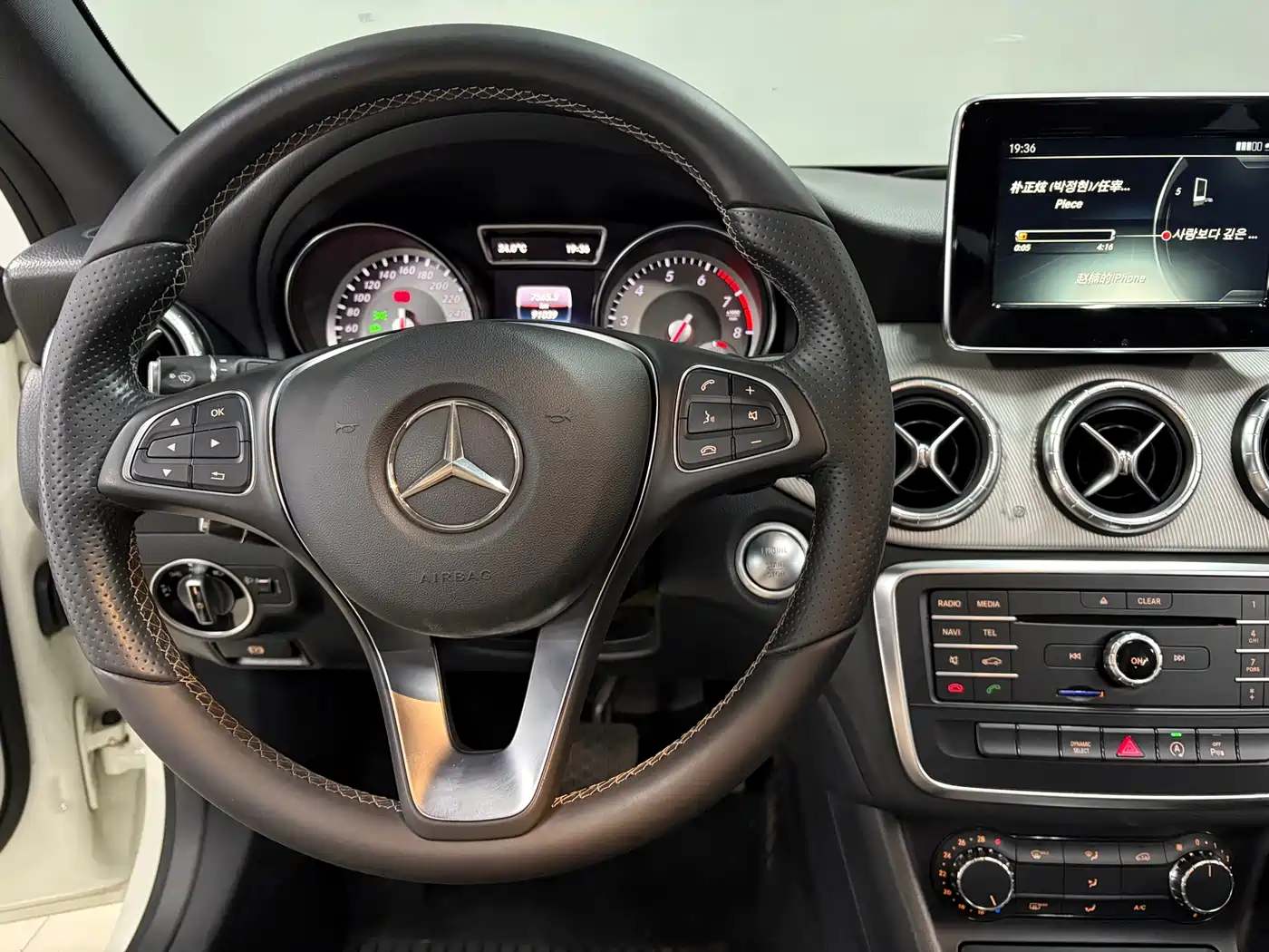 Mercedes-Benz CLA (Import) 2016 CLA 200 Sport фото 16