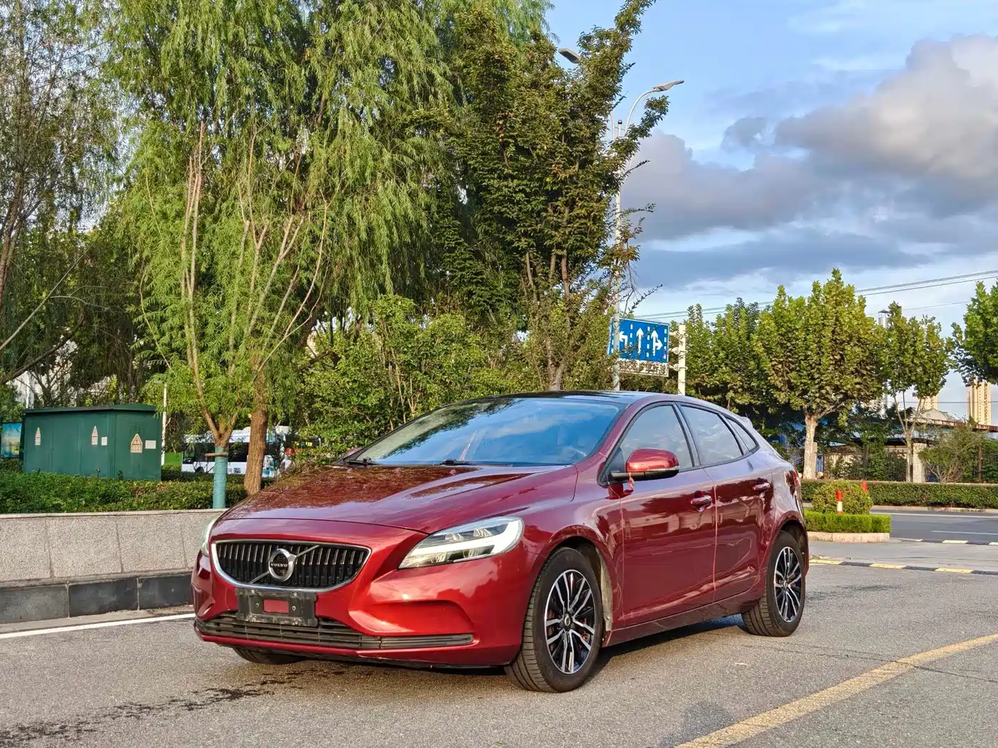 Volvo V40 2017 — пригон из Китая
