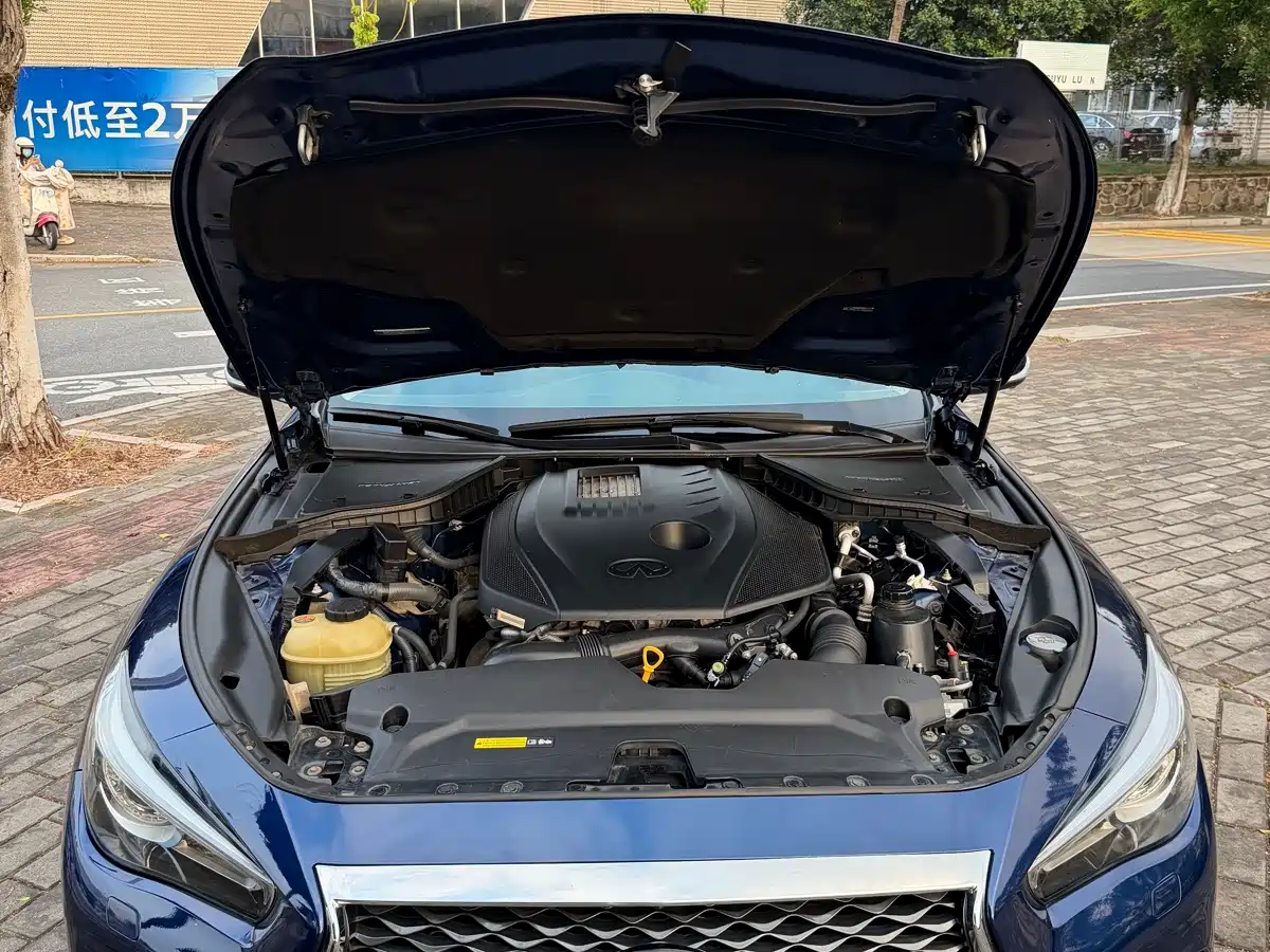 Infiniti Q50L 2019 2018 2.0T Premium Edition (China VI)