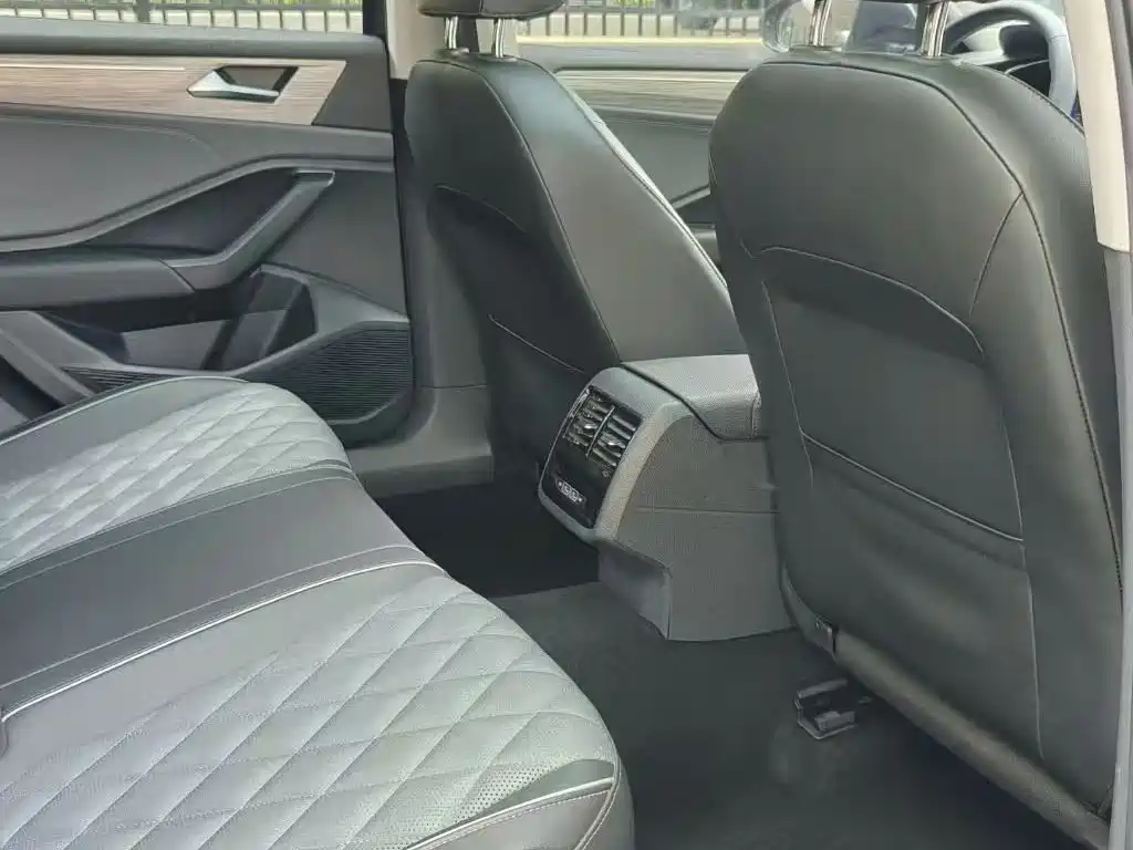 Volkswagen Sagitar 2023 280TSI DSG Beyond Lite фото 21