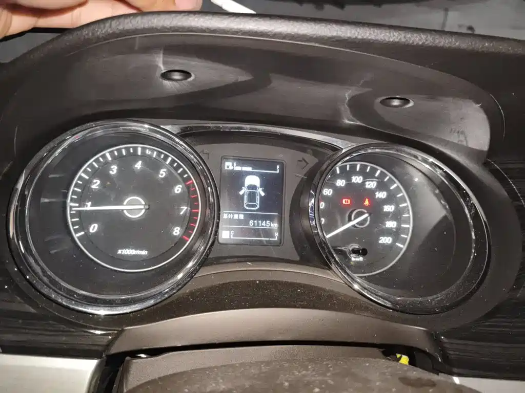 Фото 7 - Baojun 730