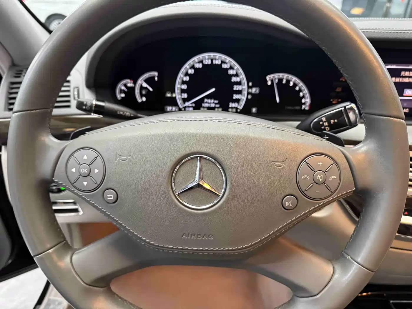 Mercedes-Benz S-Class 2010 S 300 L Luxury фото 11