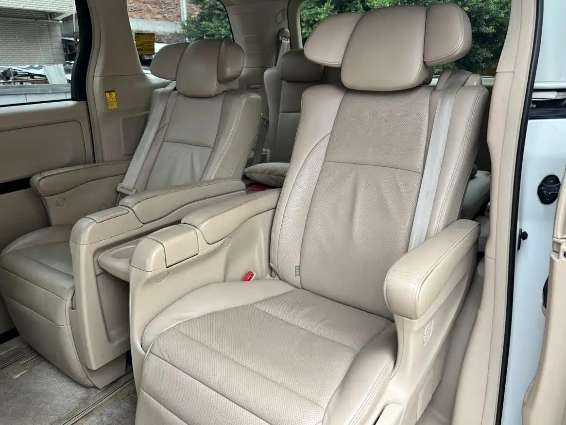 Toyota Alphard 2012 3.5L Luxury Edition фото 6