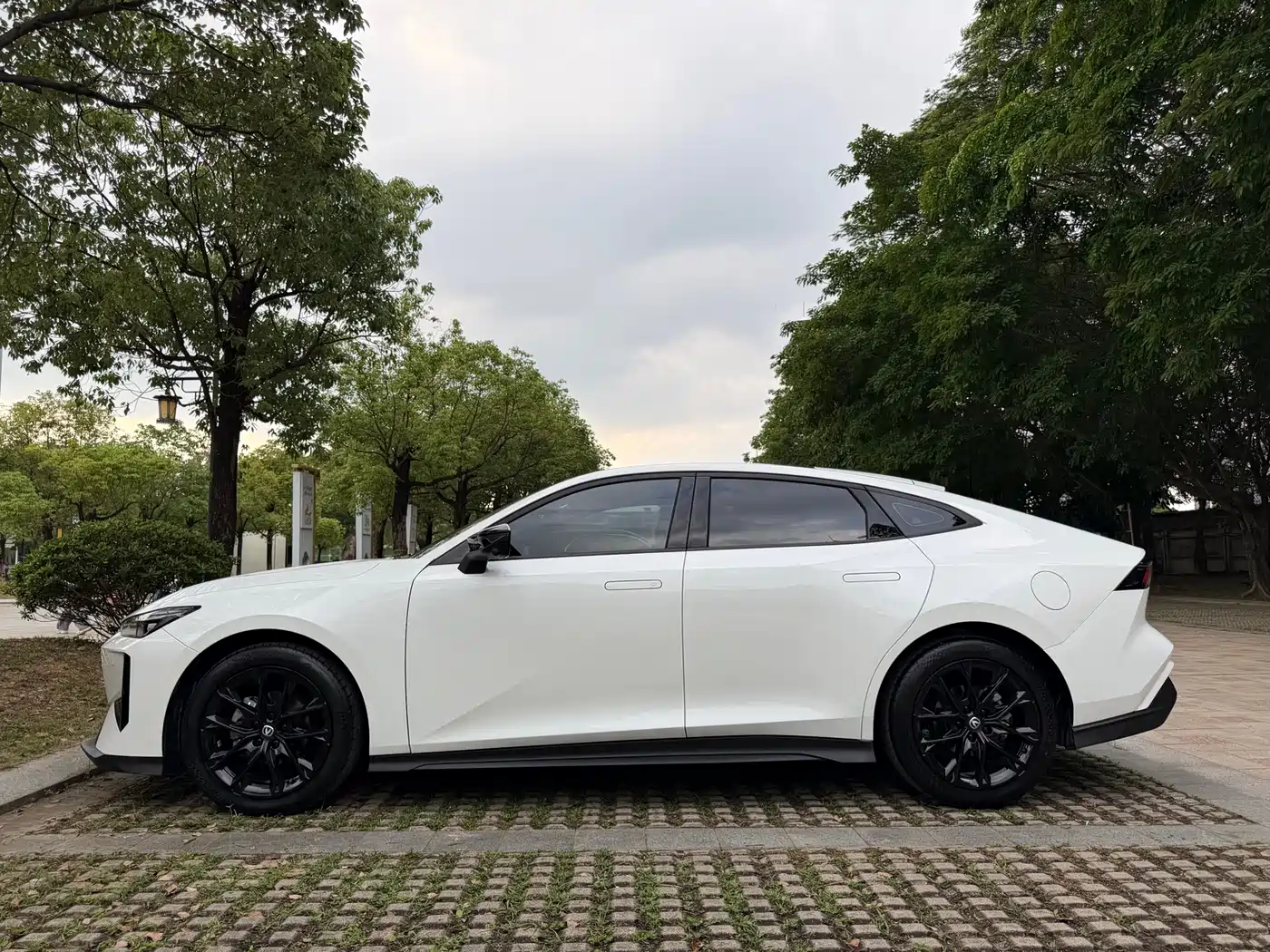 CHANGAN UNI-V