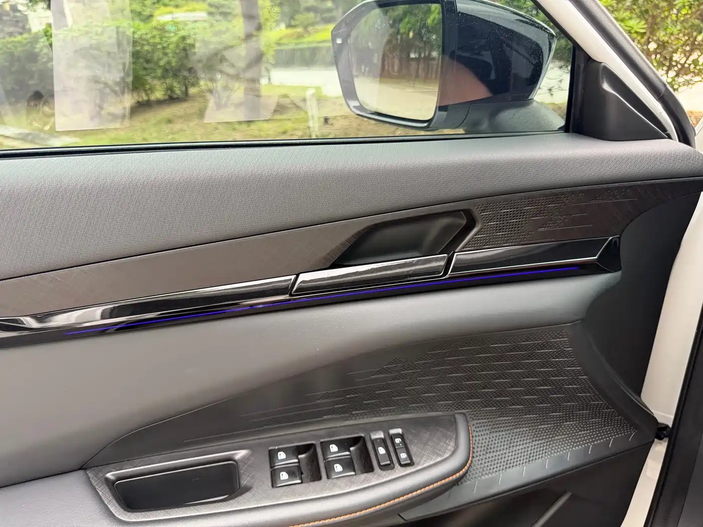CHANGAN UNI-V