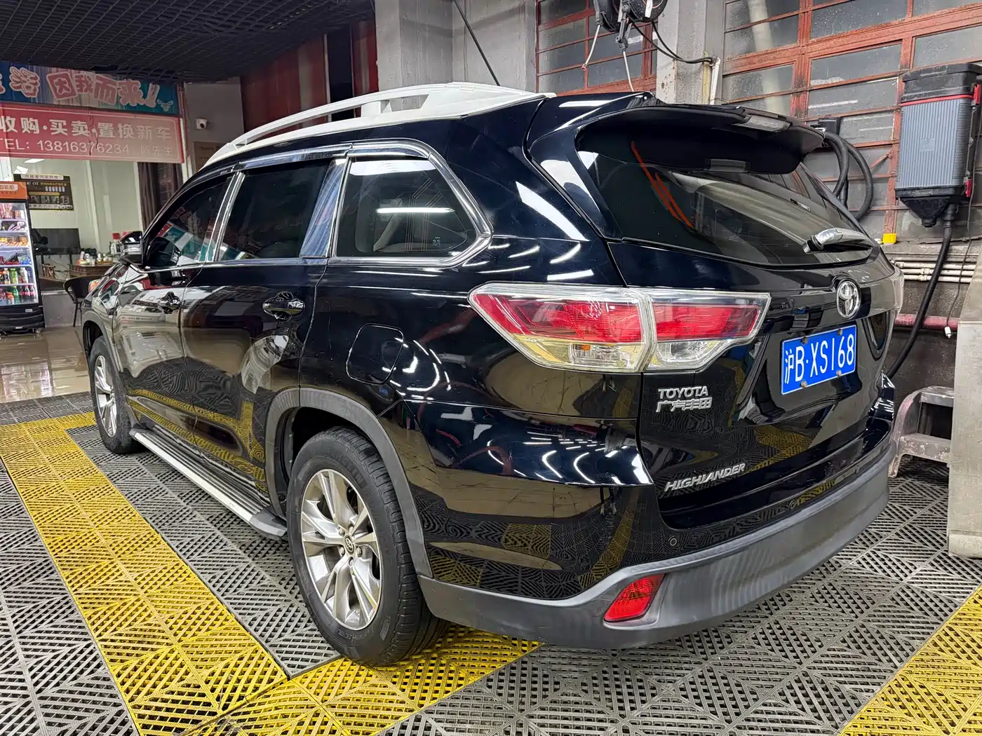 TOYOTA HIGHLANDER
