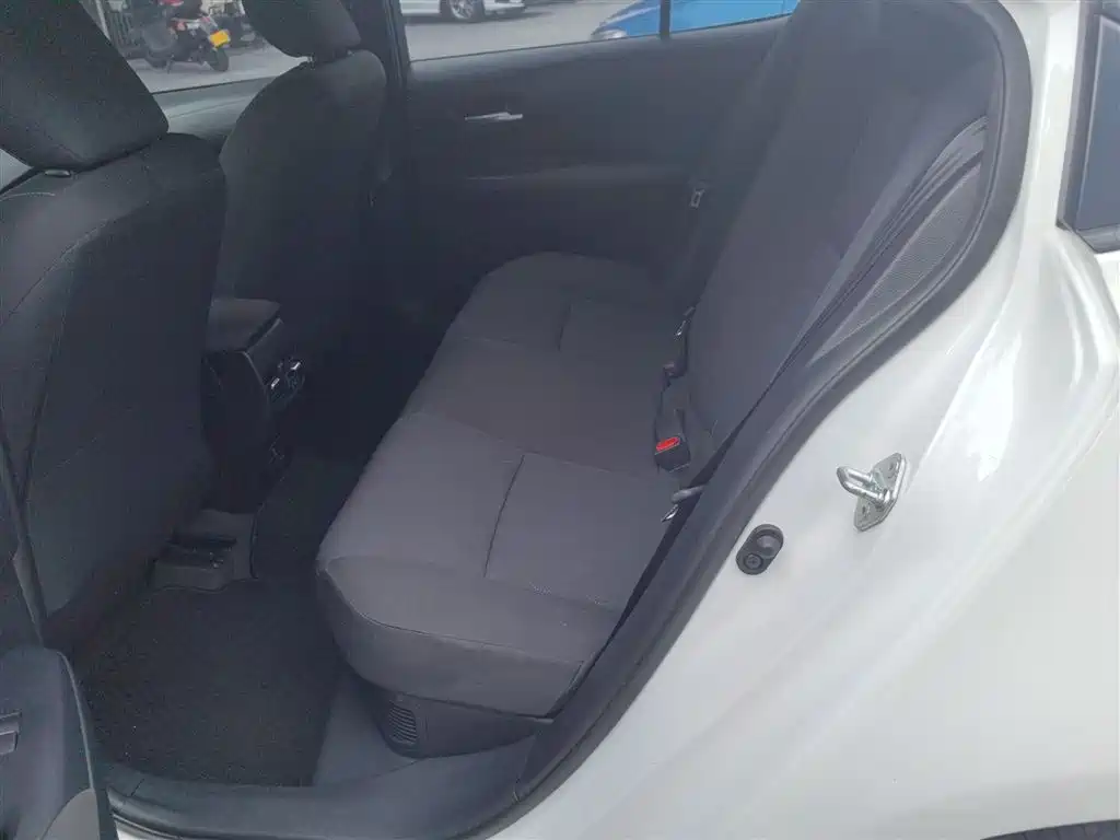 Toyota Corolla 2023 1.8L Smart Hybrid Dual Engine Elite Edition фото 10