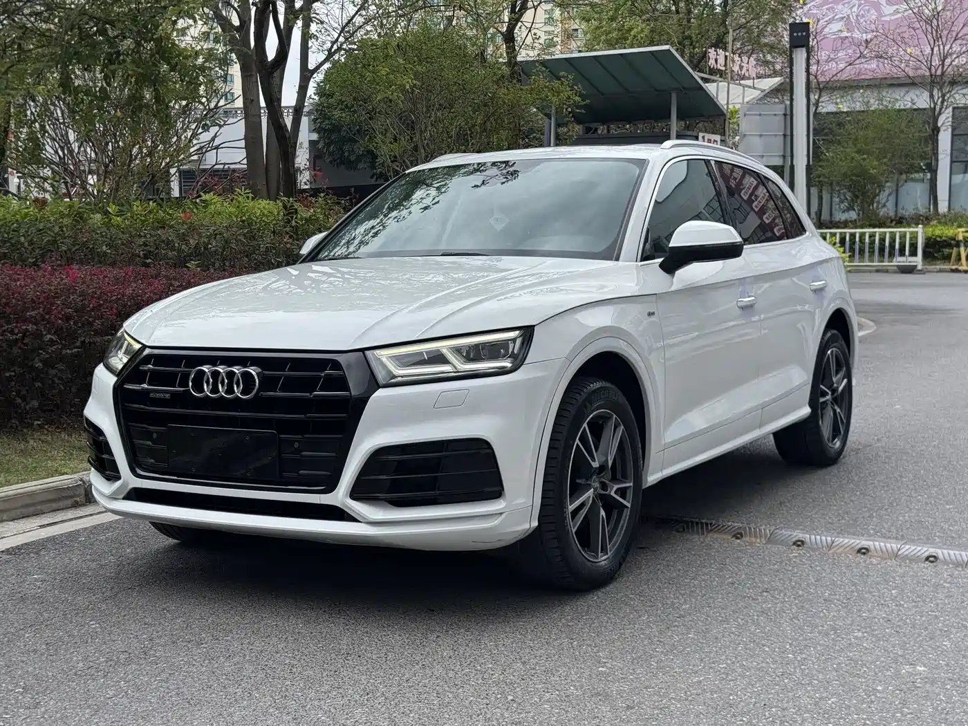 Audi Q5L 2018 40 TFSI Prestige Fashion (China V)