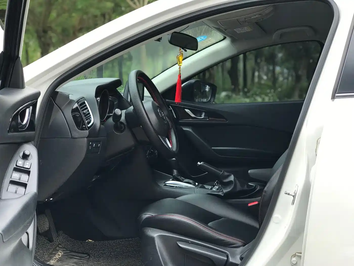 Mazda Mazda3 Axela 2016 Sedan 1.5L Automatic Comfort фото 7