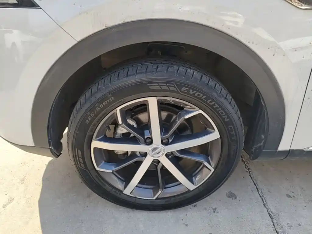 Photo 23 - Haval F7