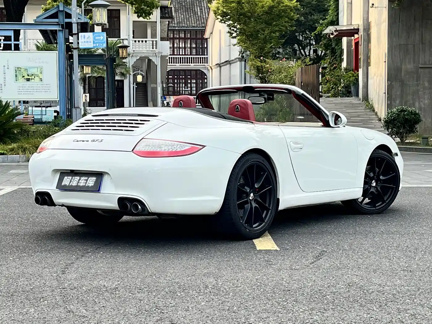 Фото 10 - Porsche 911