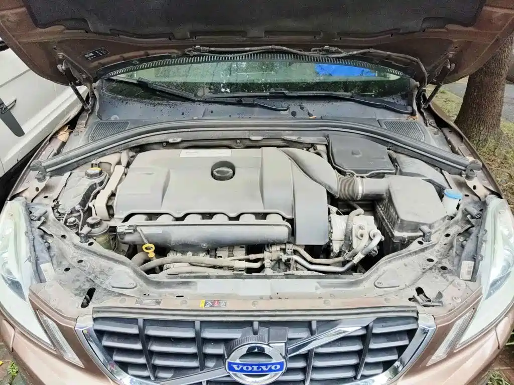 Volvo XC60 (Import) 2014 2013 T6 AWD Comfort Edition