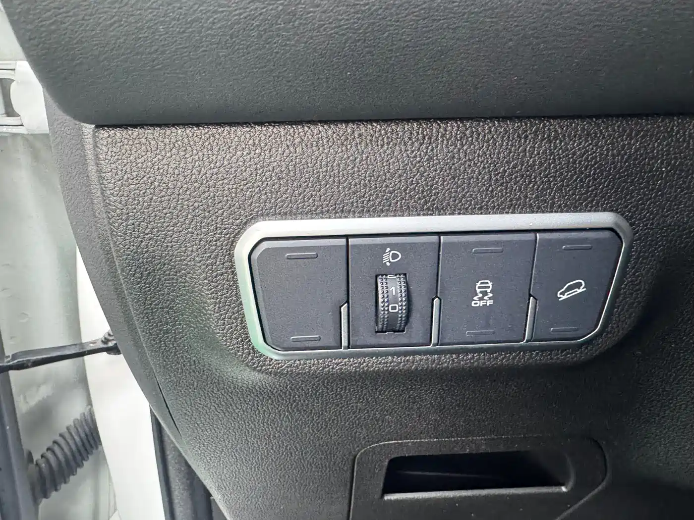 Haval M6 2021 PLUS 1.5T DCT Luxury Smart Connect фото 18