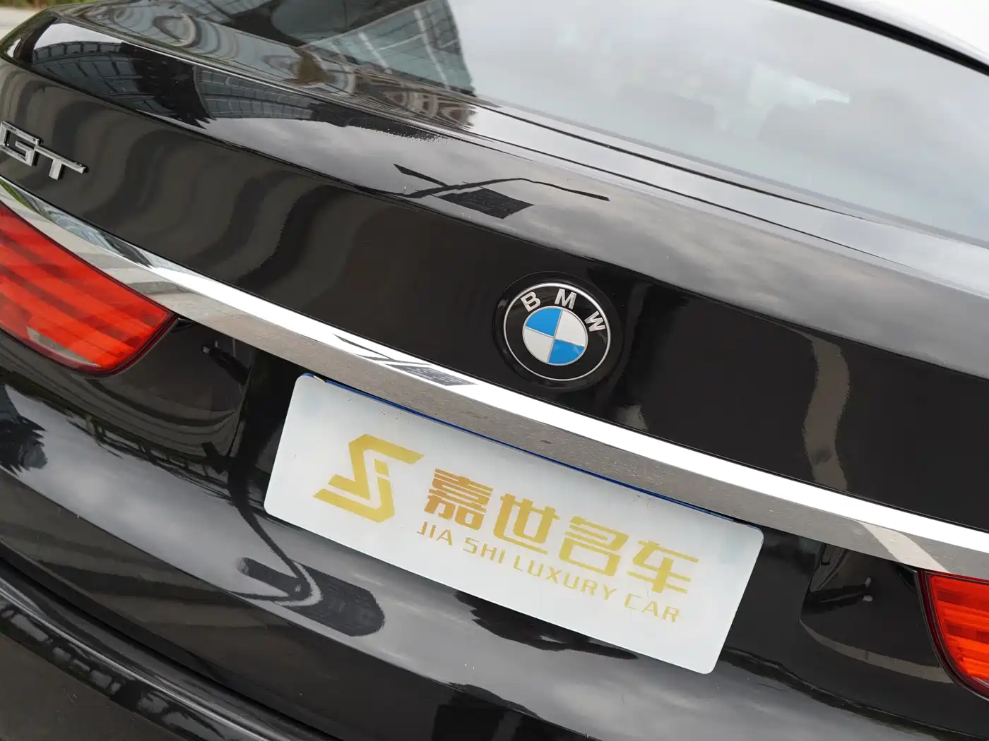 BMW 5 Series GT 2013 535i Elegance фото 28