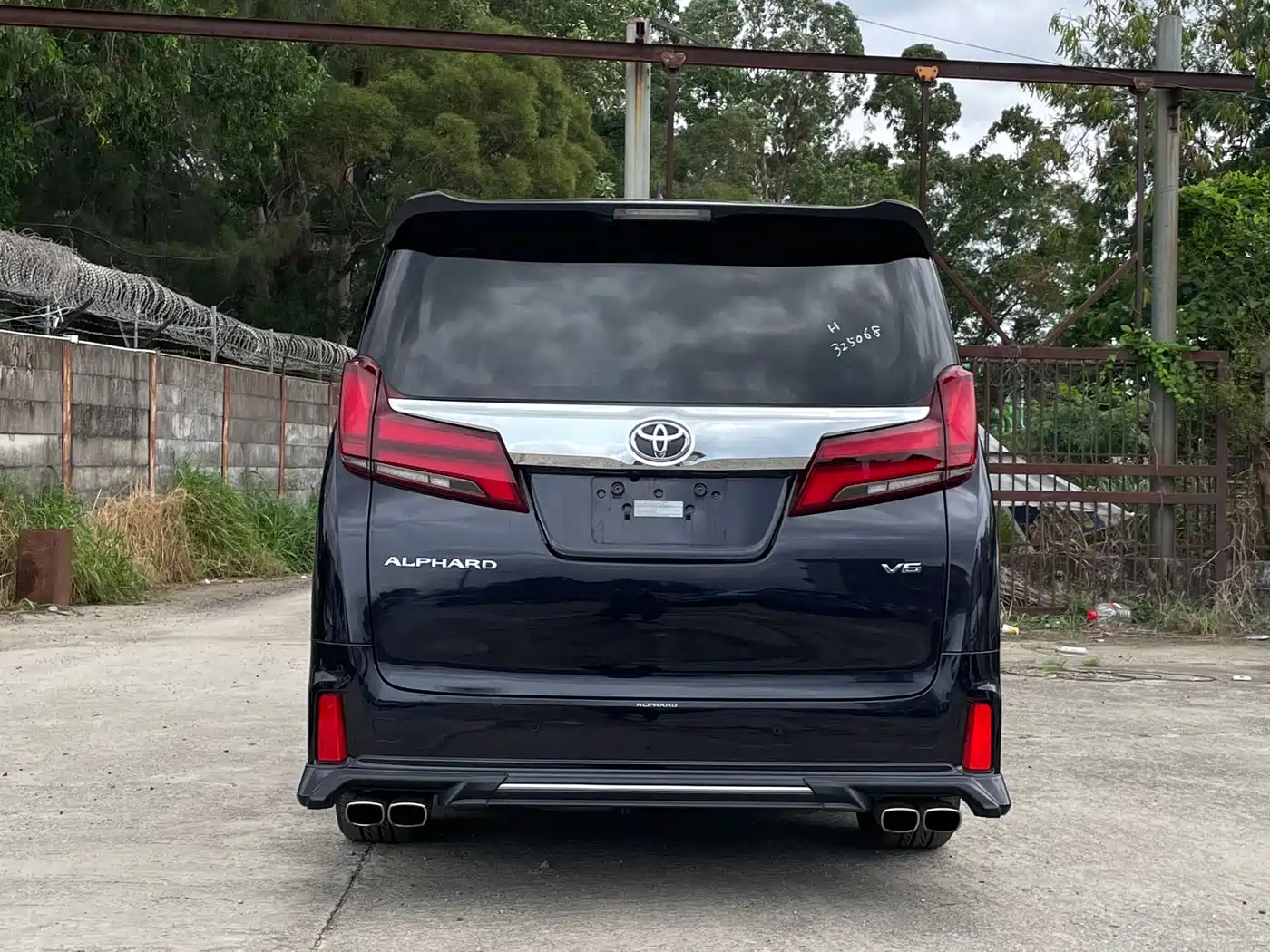 Toyota Alphard 2018 Facelift 3.5L Luxury Edition фото 5