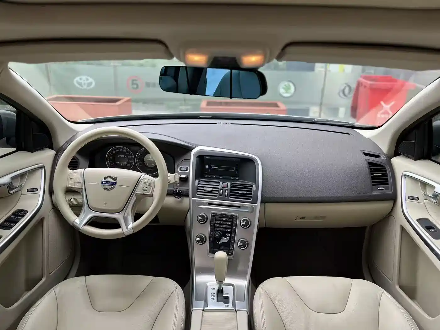 Volvo XC60 (Import) 2011 2012 T6 AWD Elegance Edition
