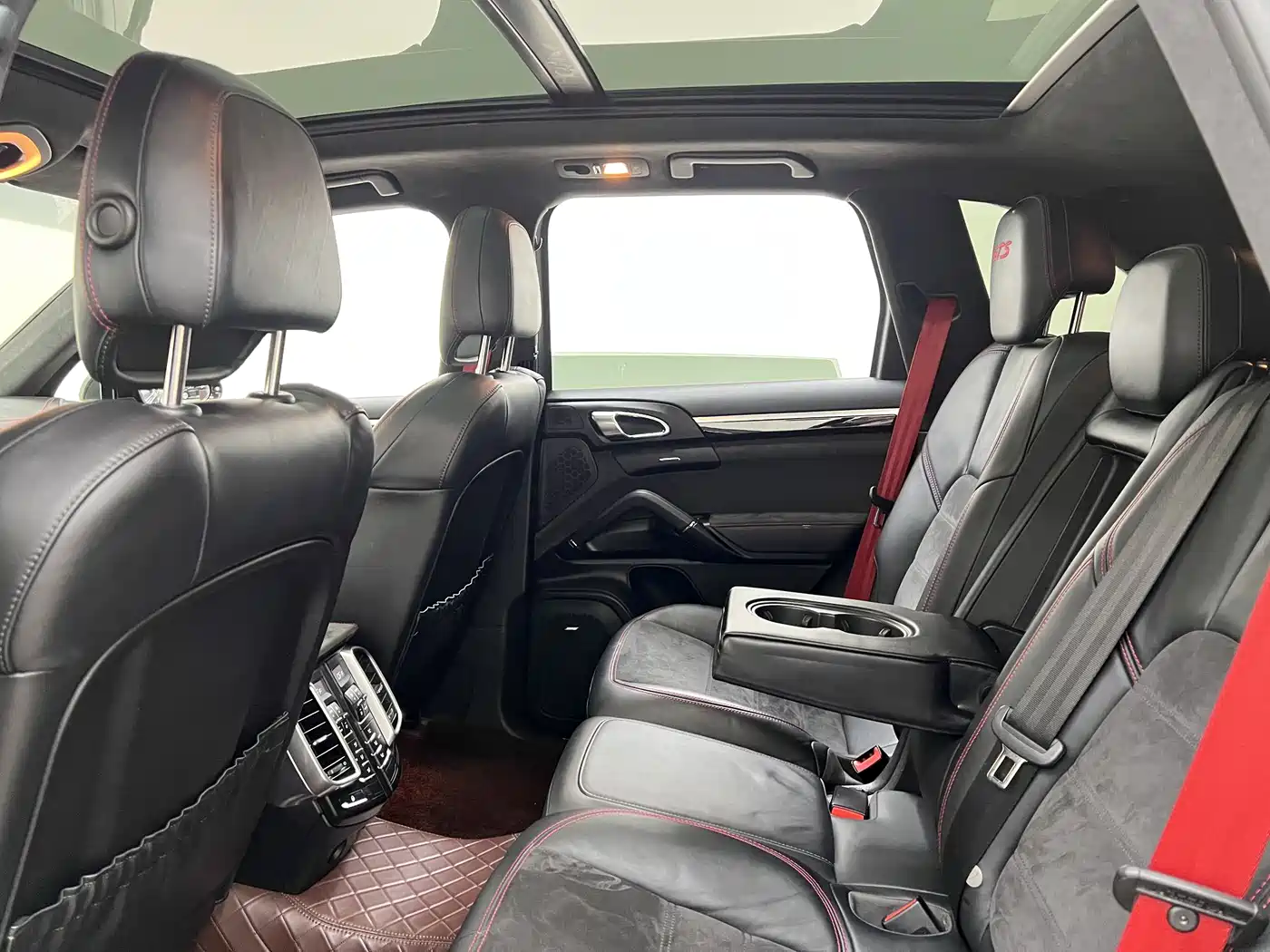 Porsche Cayenne 2015 Cayenne GTS 3.6T фото 20