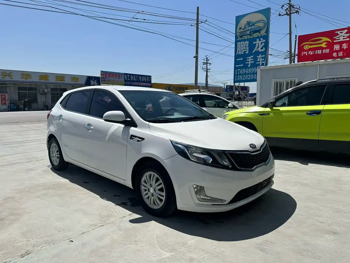 Kia K2 2012 Model Hatchback 1.4L AT GLS фото 3