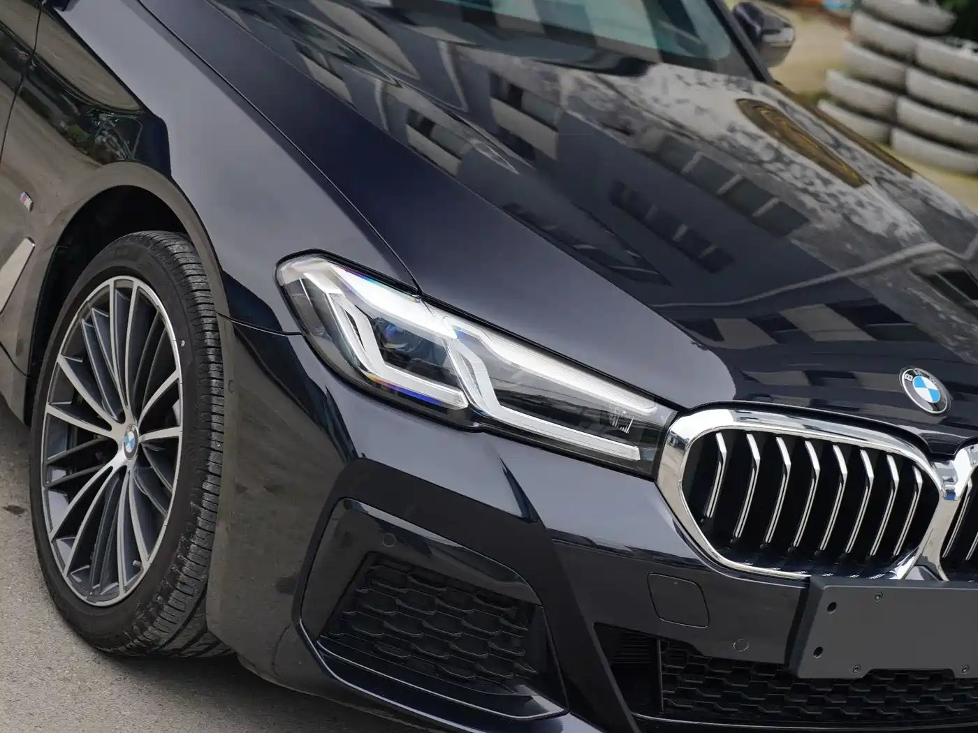 BMW 5 Series 2023 Facelift 530Li Leading M Sport Package фото 12