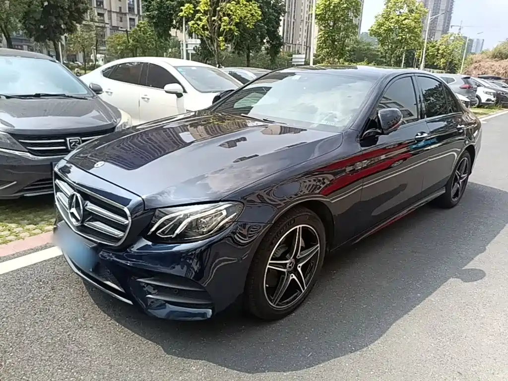 Фото 1 - Mercedes-Benz E-Class (Import)