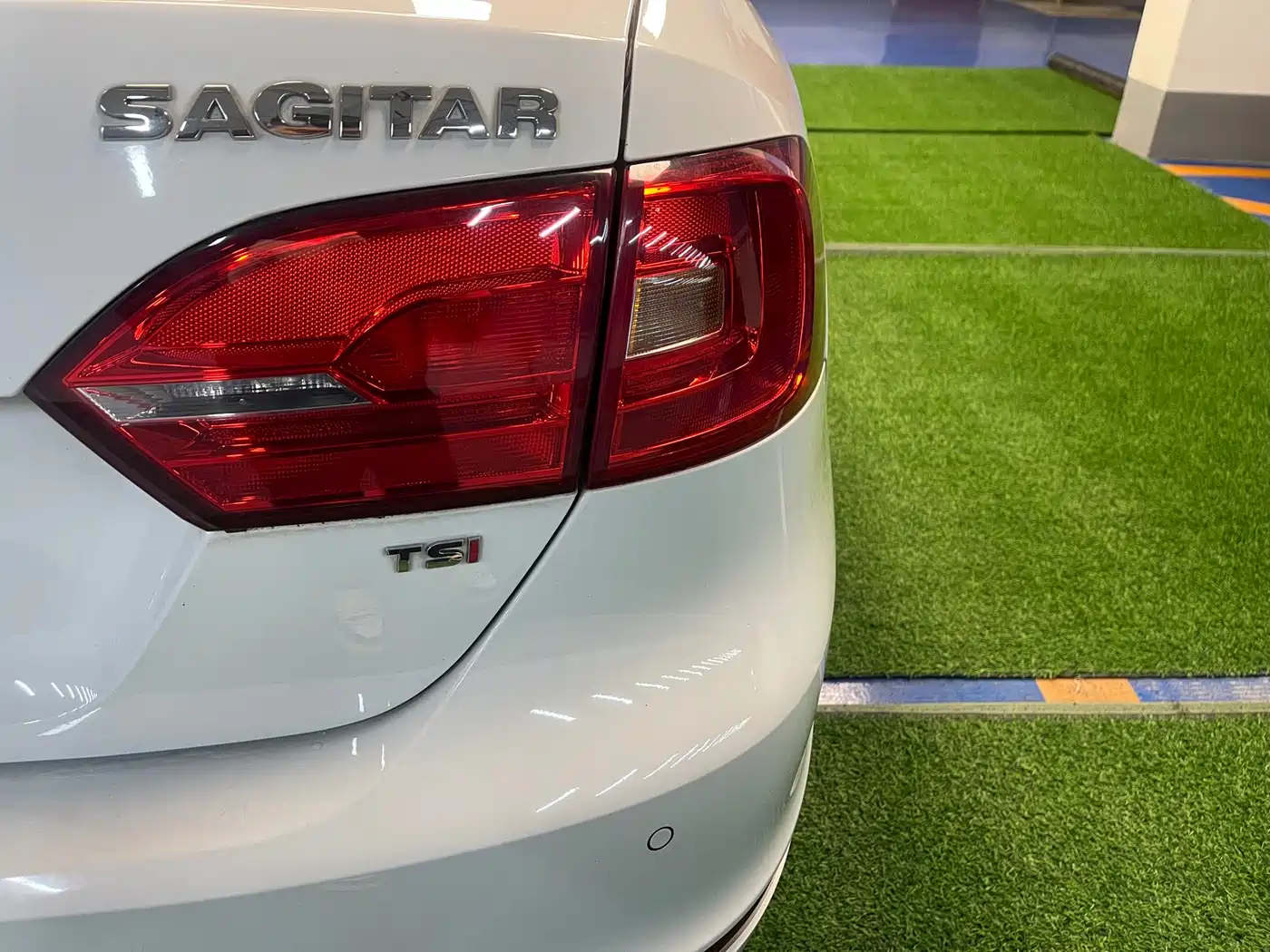 Volkswagen Sagitar 2014 1.4TSI Automatic Luxury фото 30
