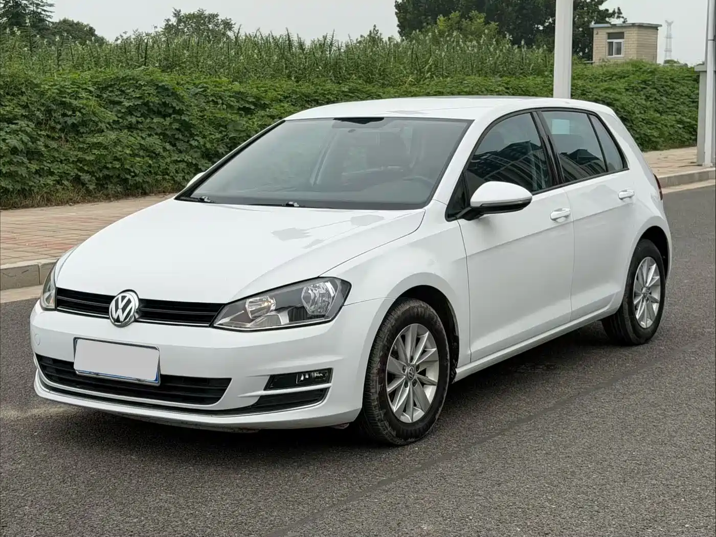 Фото 3 - Volkswagen Golf