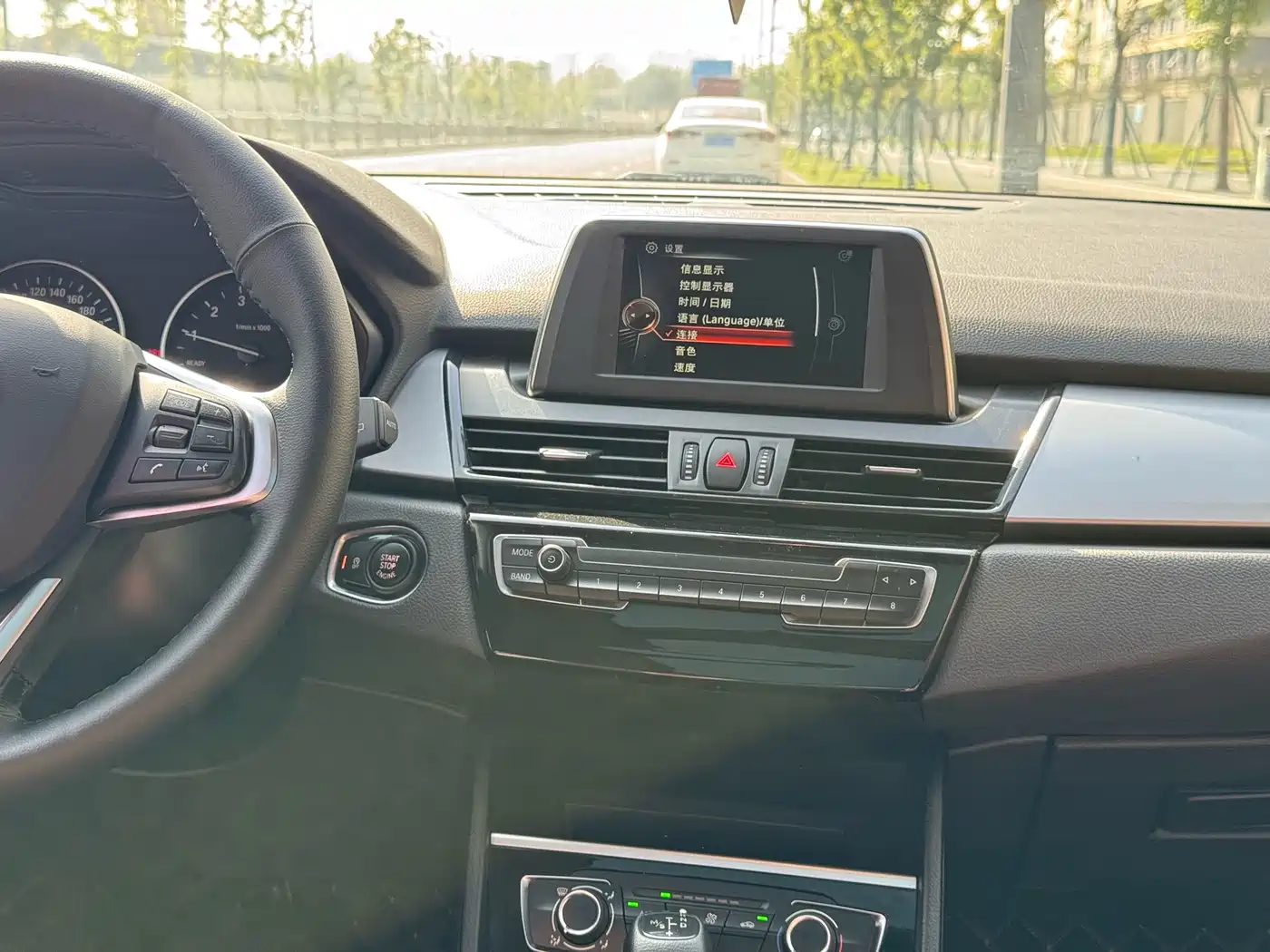 BMW 2 Series Touring 2016 218i Fashion Model фото 7