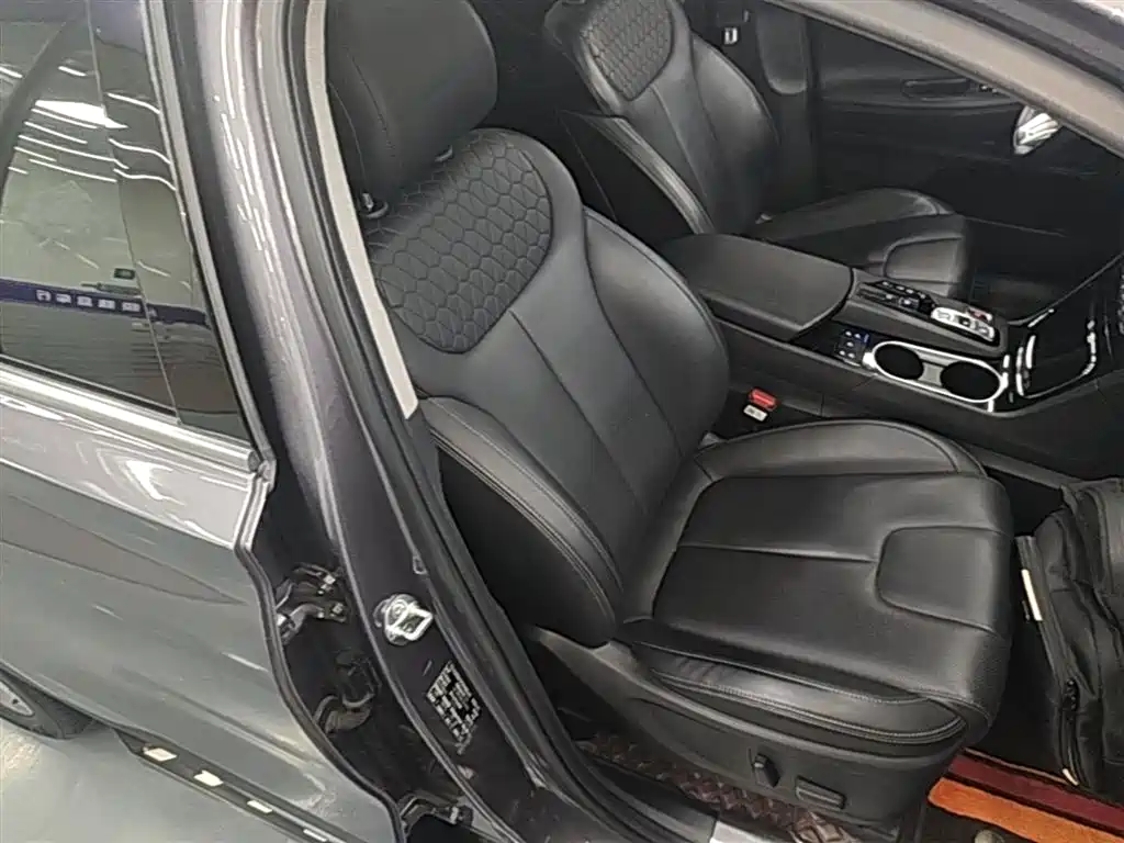 Hyundai Santa Fe 2019 380 TGDi TOP Auto 2WD Flagship Edition China VI фото 25