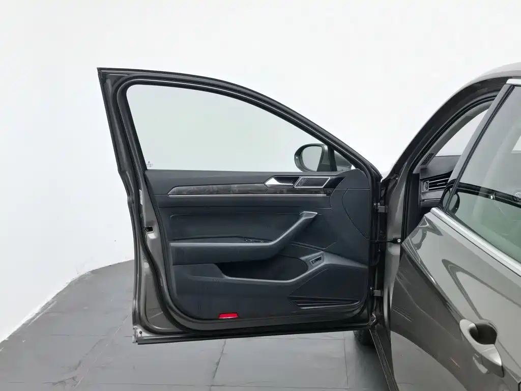 Фото 8 - Volkswagen Magotan
