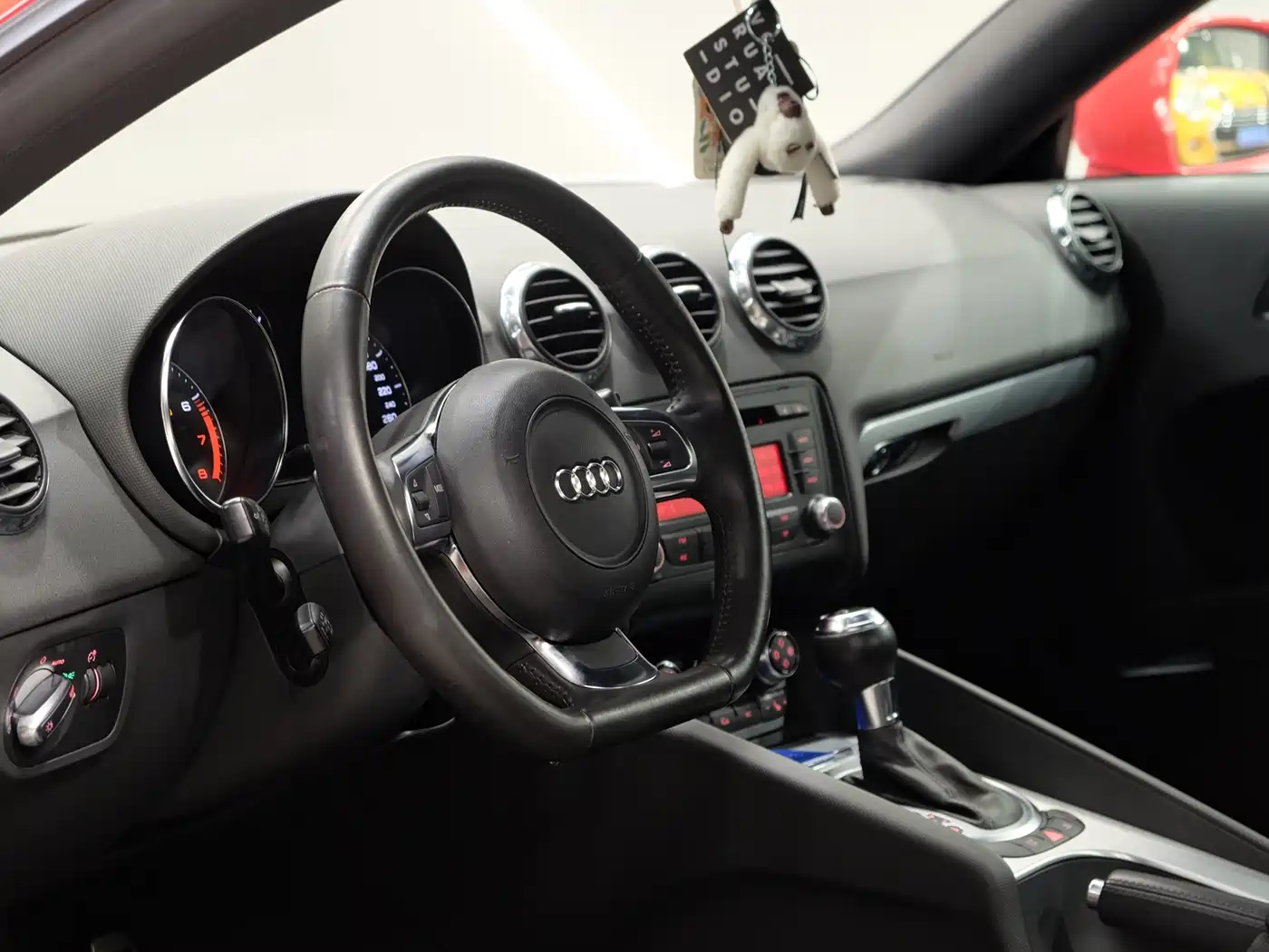 Audi TT 2008 Model TT Coupe 2.0TFSI фото 6