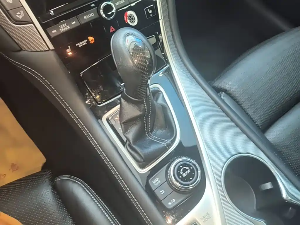 Photo 14 - Infiniti Q50L
