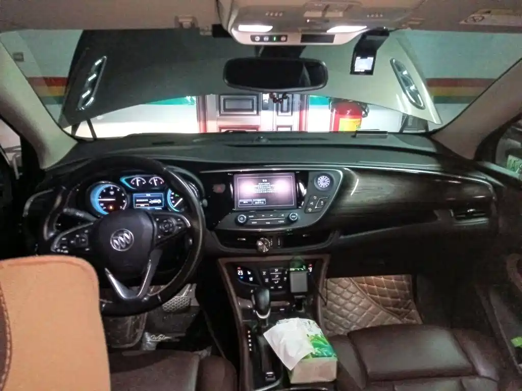 Фото 10 - Buick Envision Plus