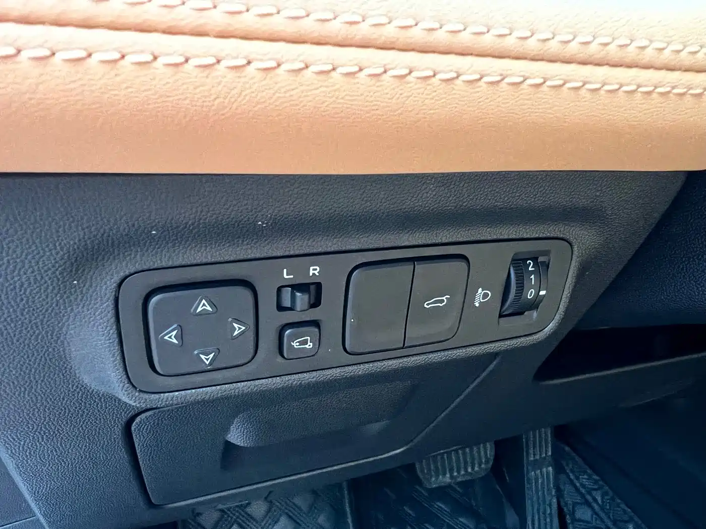 Changan UNI-K 2024 2024 2.0T FWD Global Edition