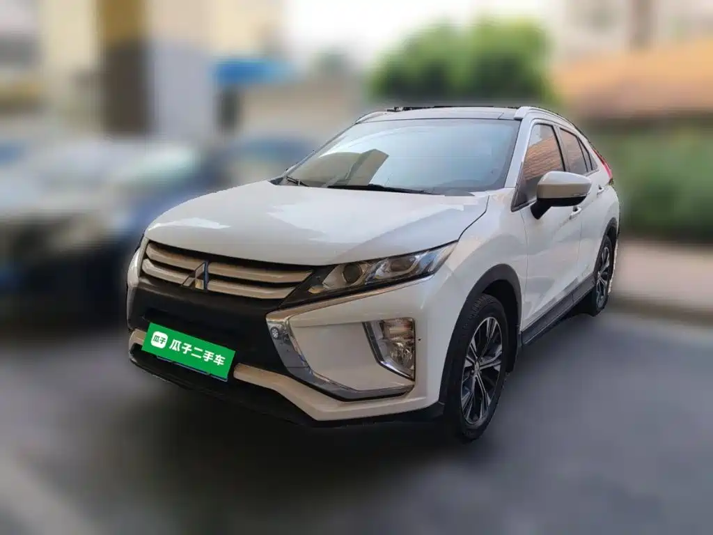 Фото 1 - Mitsubishi Eclipse Cross