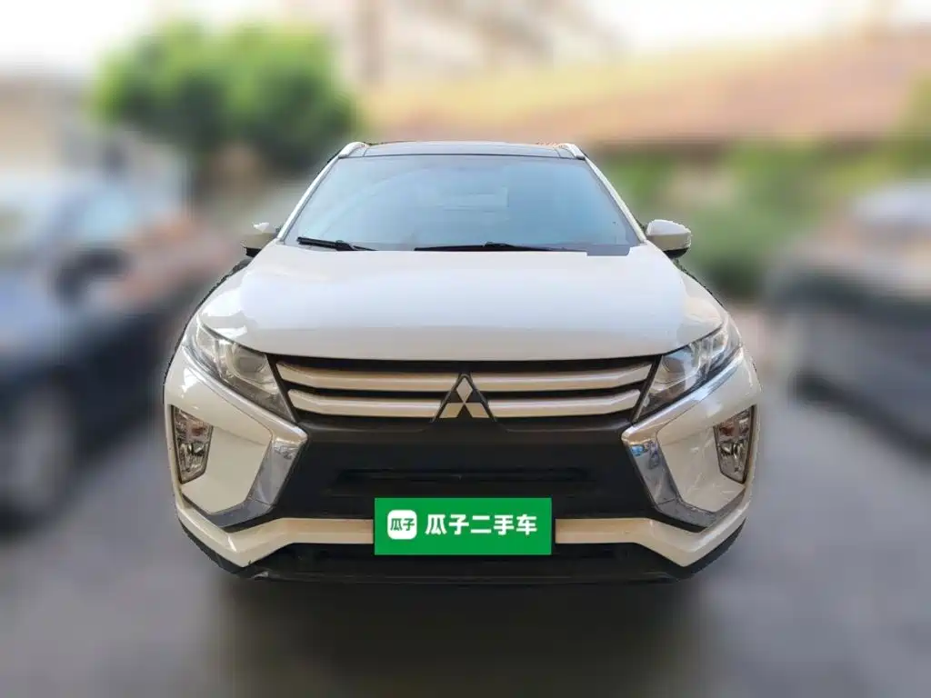 Фото 2 - Mitsubishi Eclipse Cross