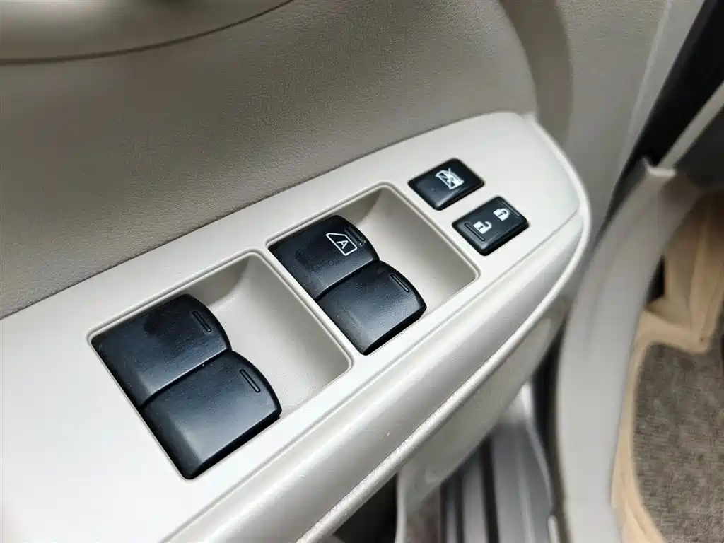 Nissan Sunny 2013 2011 1.5XE CVT Comfort Edition