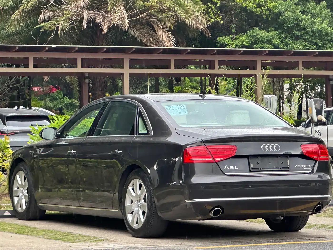 Audi A8 2013 A8L 45 TFSI quattro Comfort фото 4