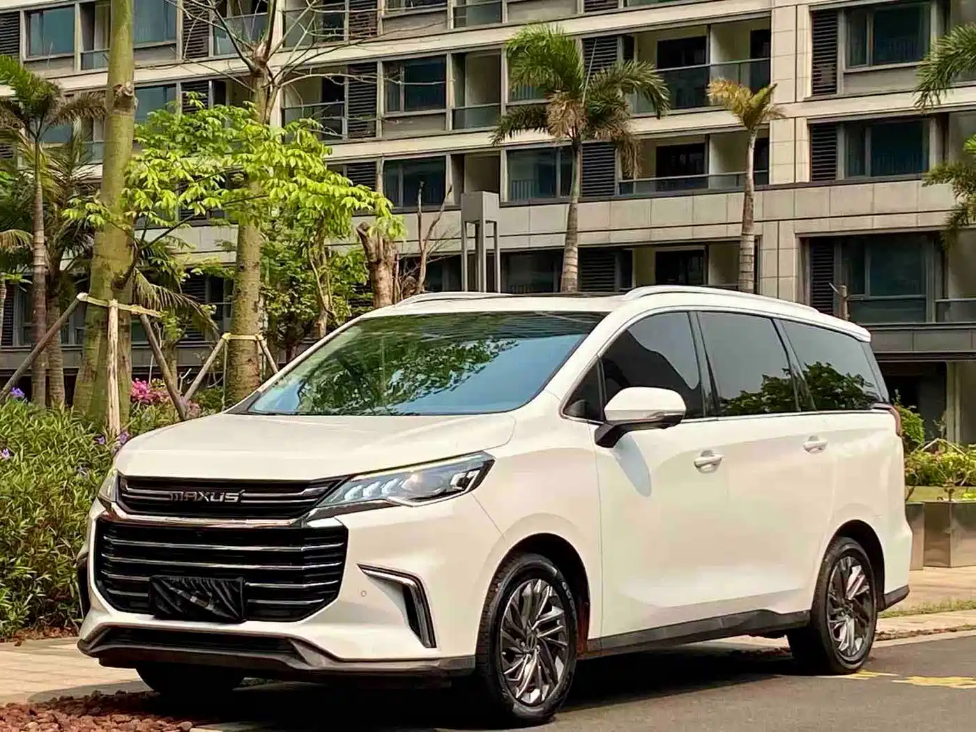 SAIC Maxus Maxus G50 2019 1.5T First Edition Automatic Luxury 6-Seater