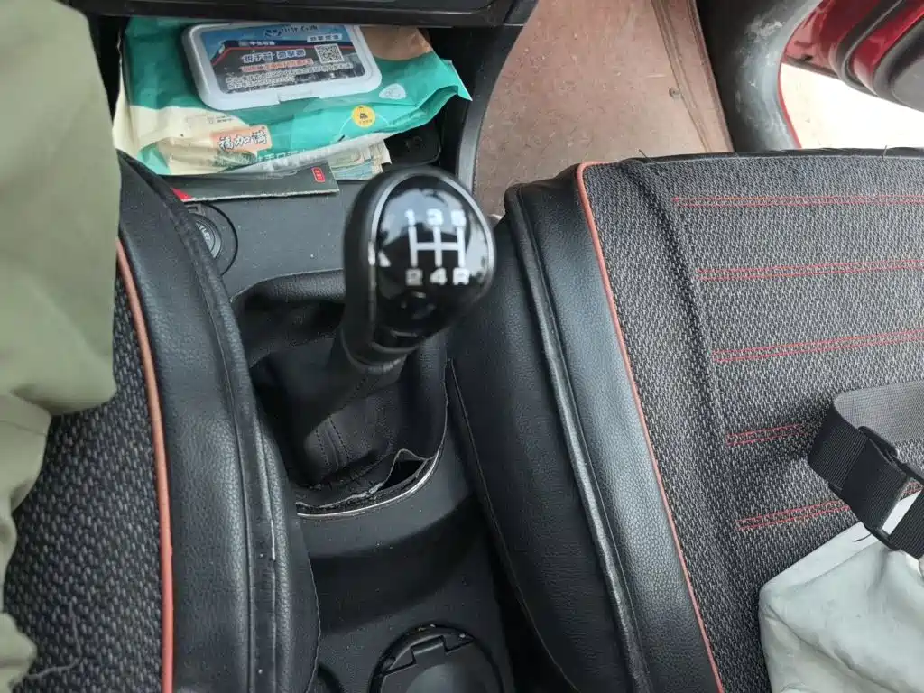 Dongfeng Fengguang Fengguang 360 2015 2015 Model 1.5L Manual Luxury 7-seater China IV