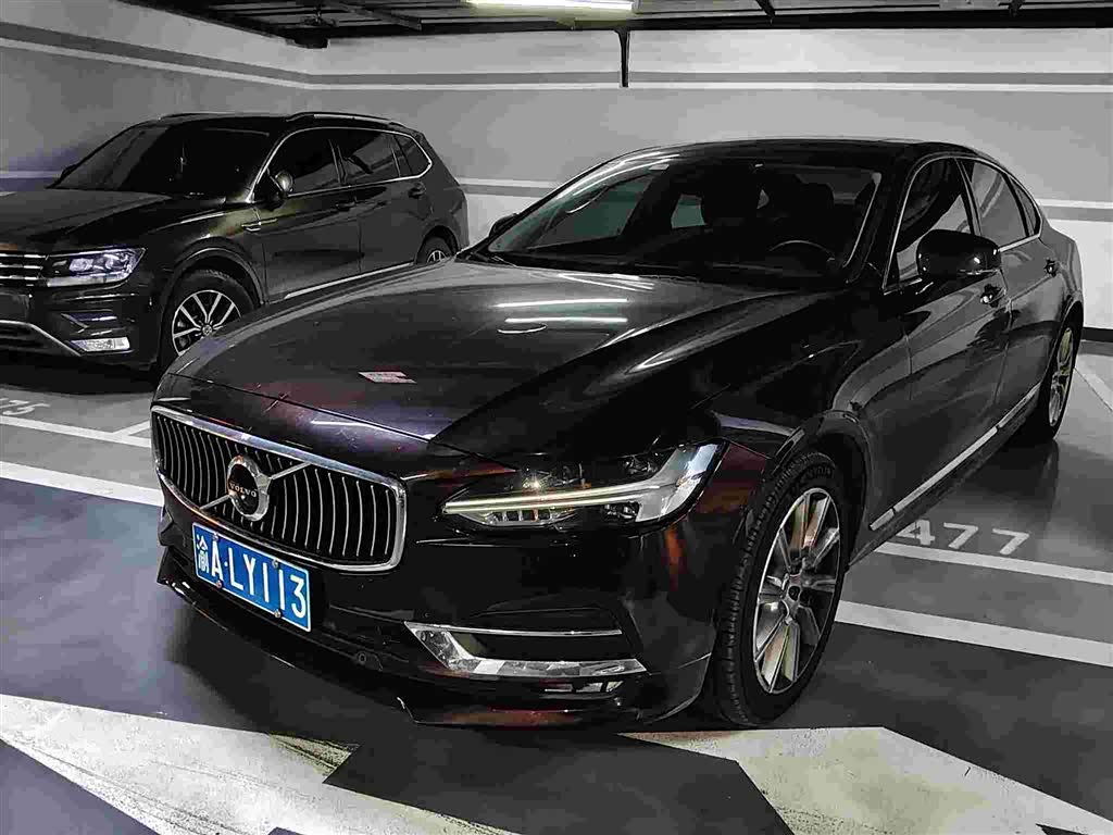 Volvo S90