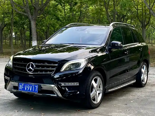  Mercedes-Benz Mercedes-Benz M-Class 2012 Model ML 350 Luxury