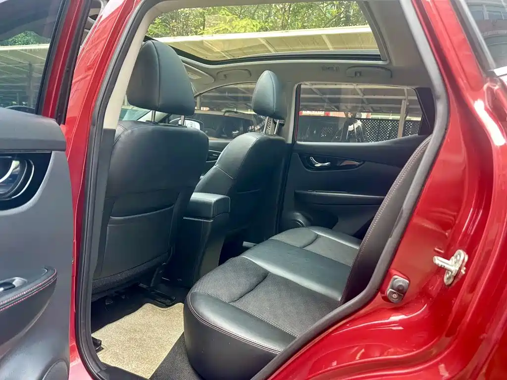 Photo 6 - Nissan Qashqai