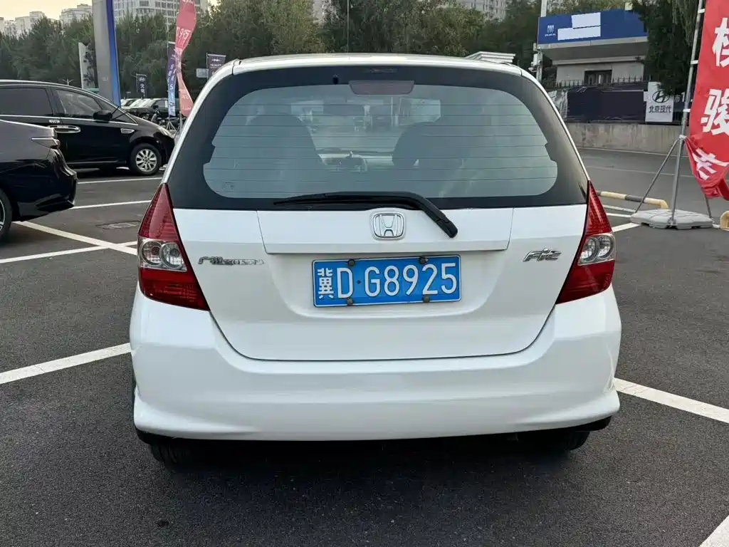 Photo 6 - Honda Fit