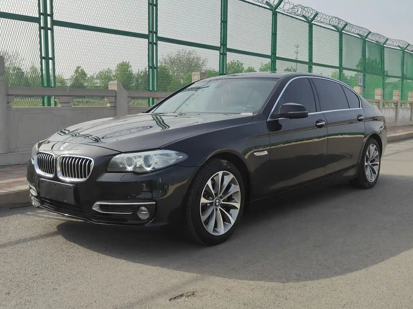 BMW 5 Series 2017 525Li Leading Edition