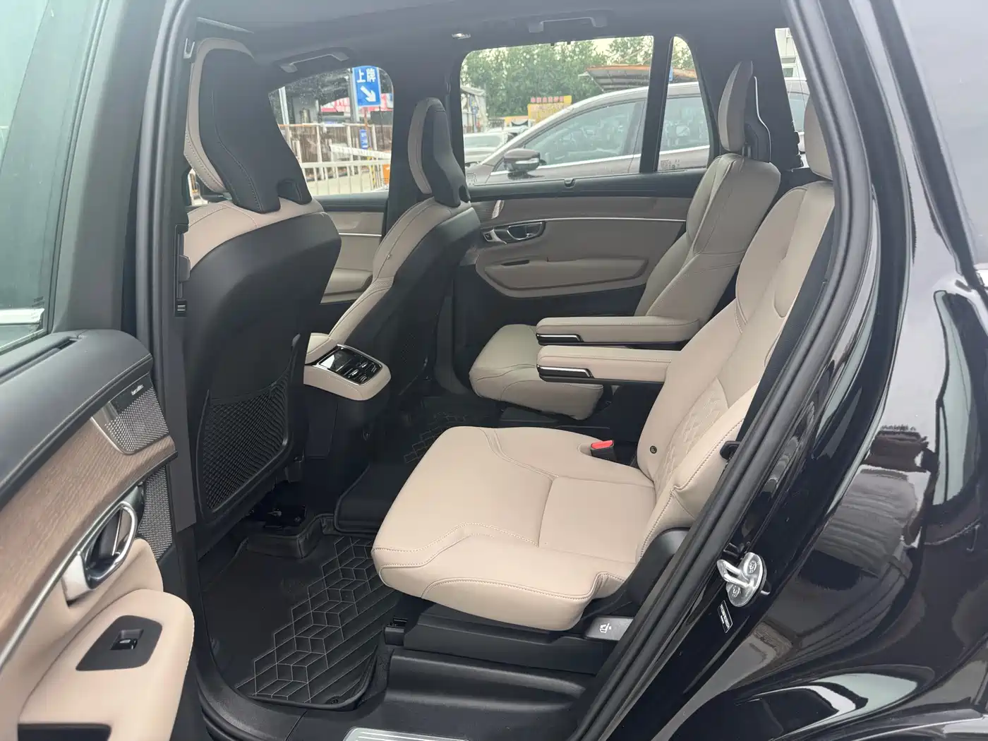 Volvo XC90 2025 2025 Facelift B6 Intelligent Luxury 6-Seater