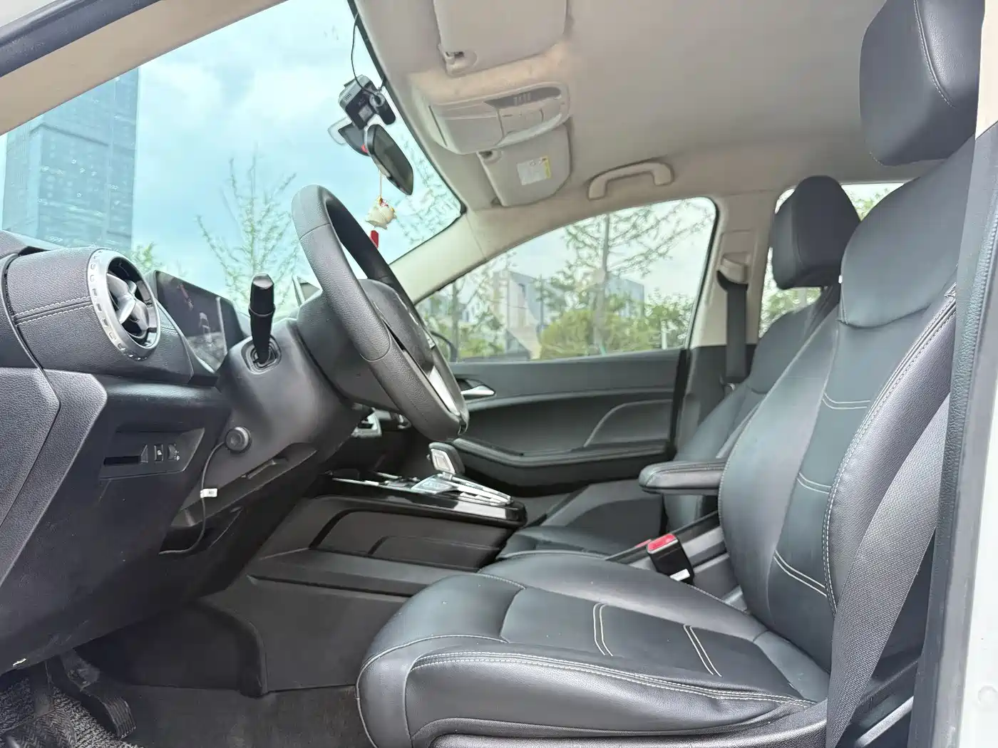 BYD Yuan New Energy 2019 EV360 Smart Connected Premium фото 10