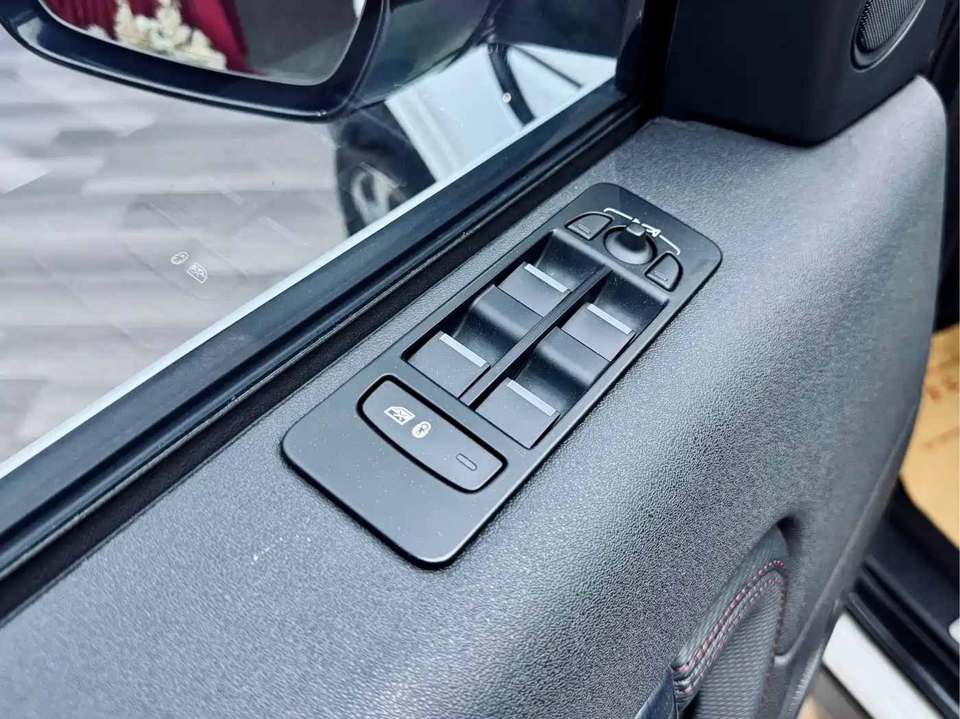 Land Rover Discovery Sport 2020 249PS R-Dynamic Performance фото 11