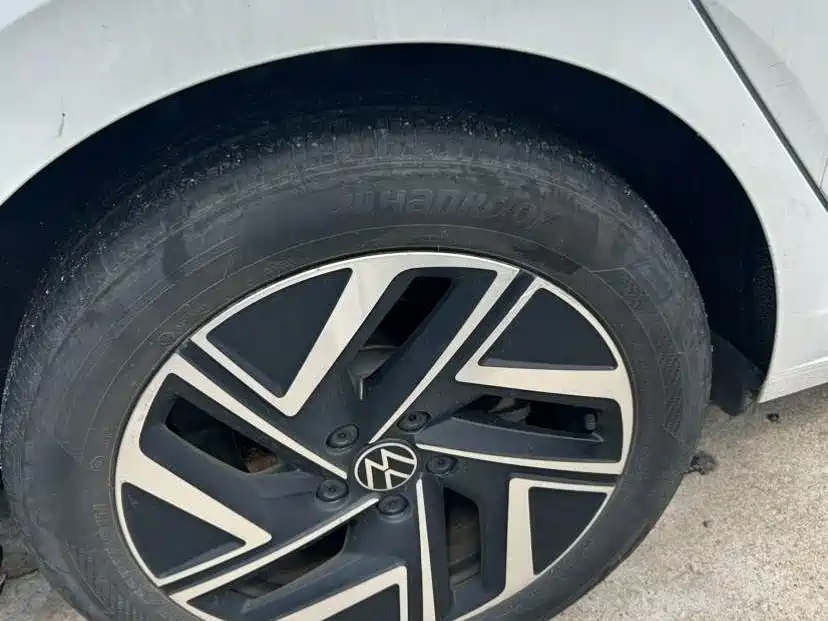 Volkswagen Sagitar 2023 300TSI DSG Surpassing Edition фото 10